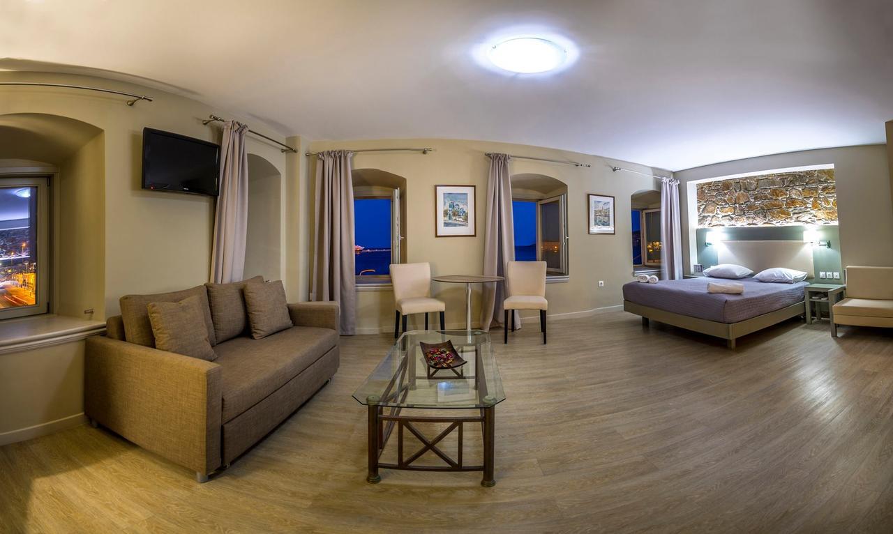 Diogenis Hotel Ermoupoli Eksteriør billede