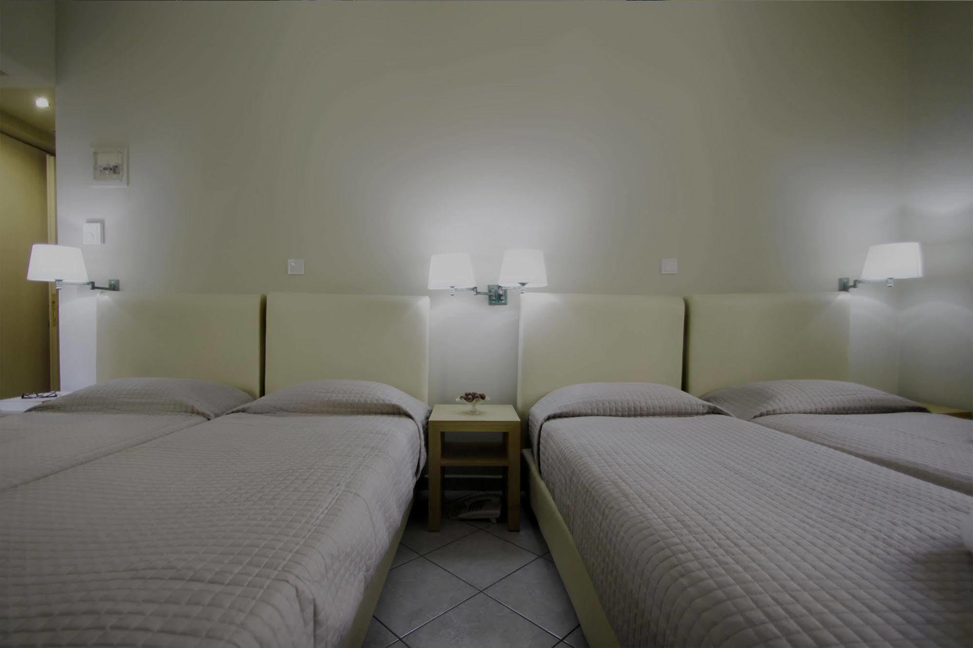 Diogenis Hotel Ermoupoli Eksteriør billede